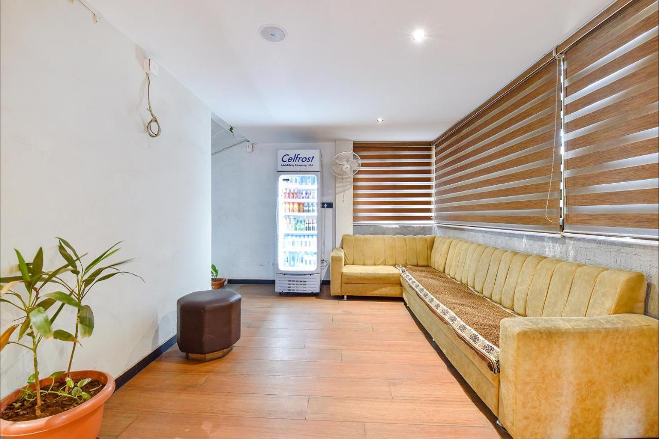 OYO 93041 Hotel Udhna Inn Surat Exterior foto