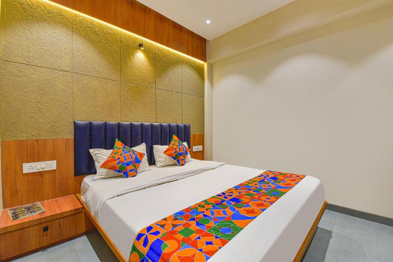 OYO 93041 Hotel Udhna Inn Surat Exterior foto